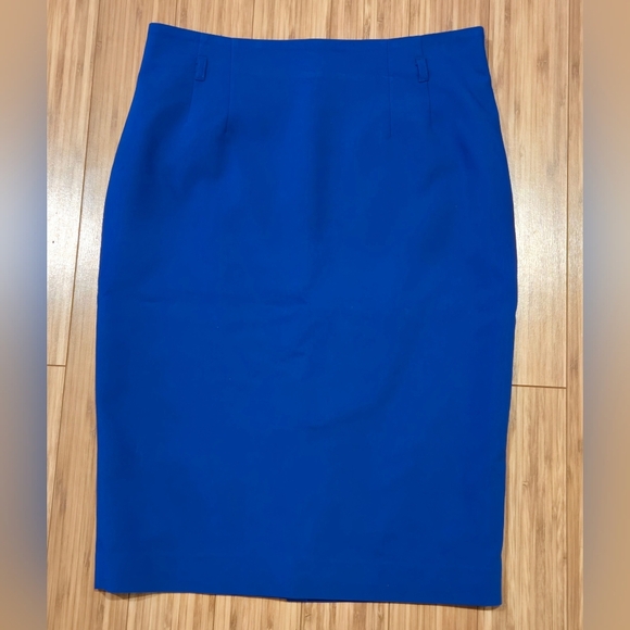 Elegant Blue Pencil Skirt - Picture 1 of 7